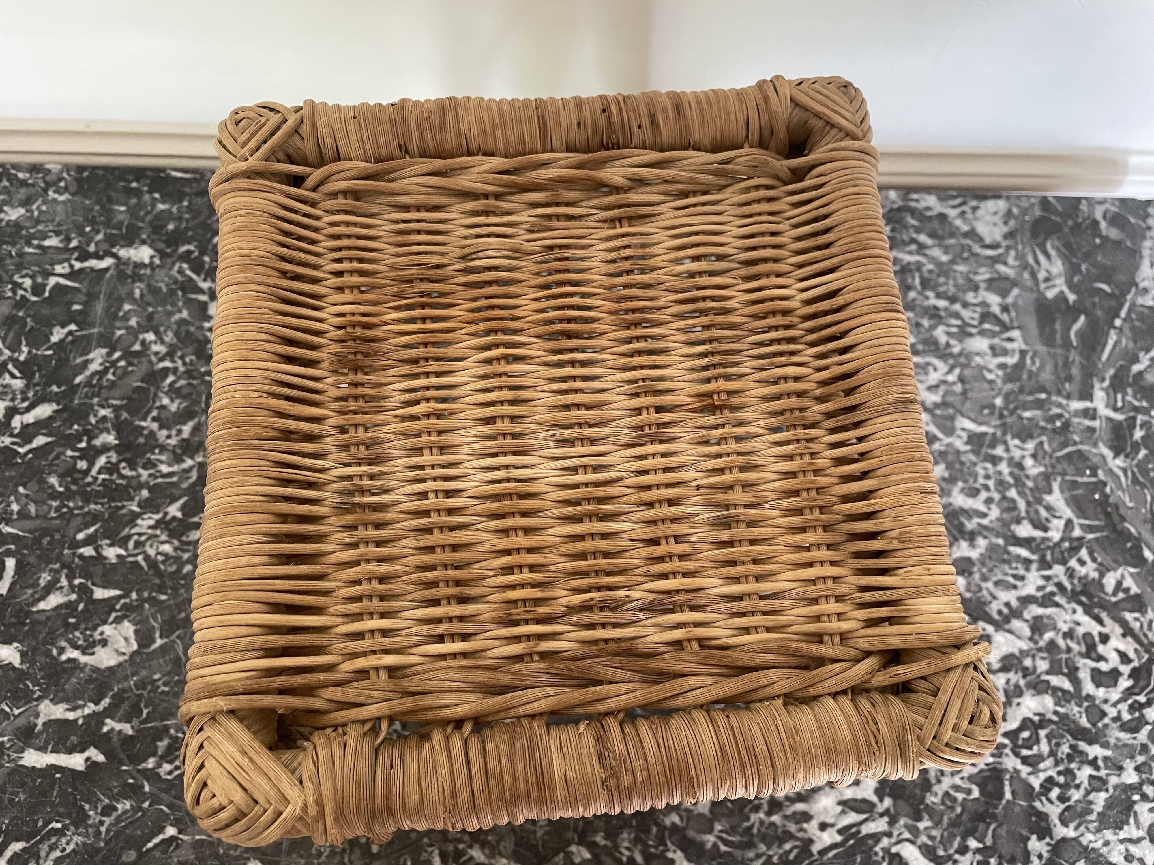 Tabouret en rotin peacock