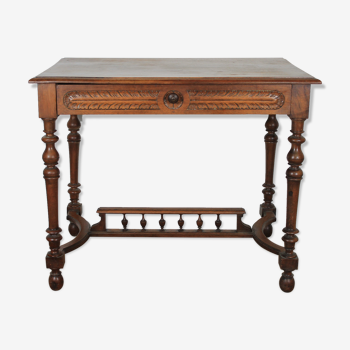 Renaissance desk table