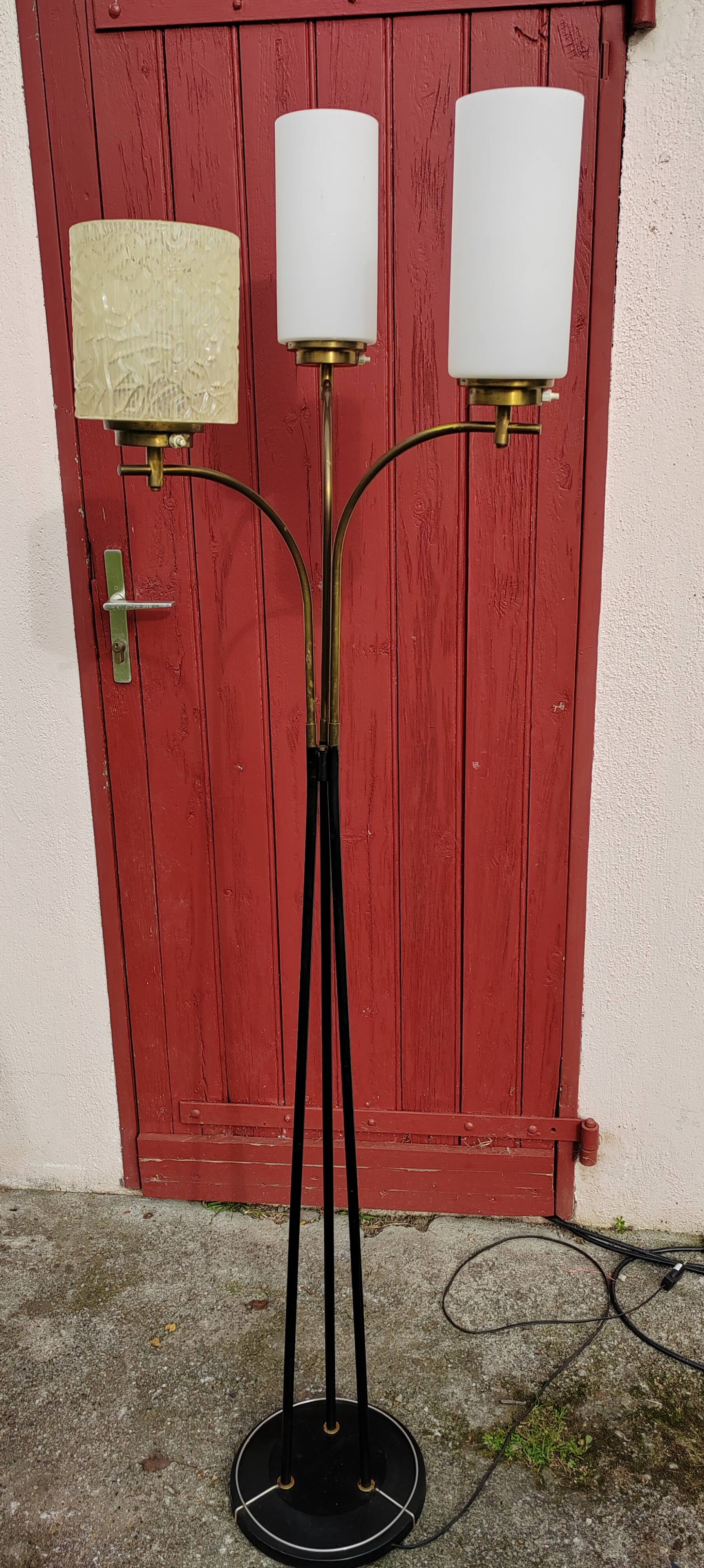 Magnificent vintage floor lamp from the 60s possible Arlus