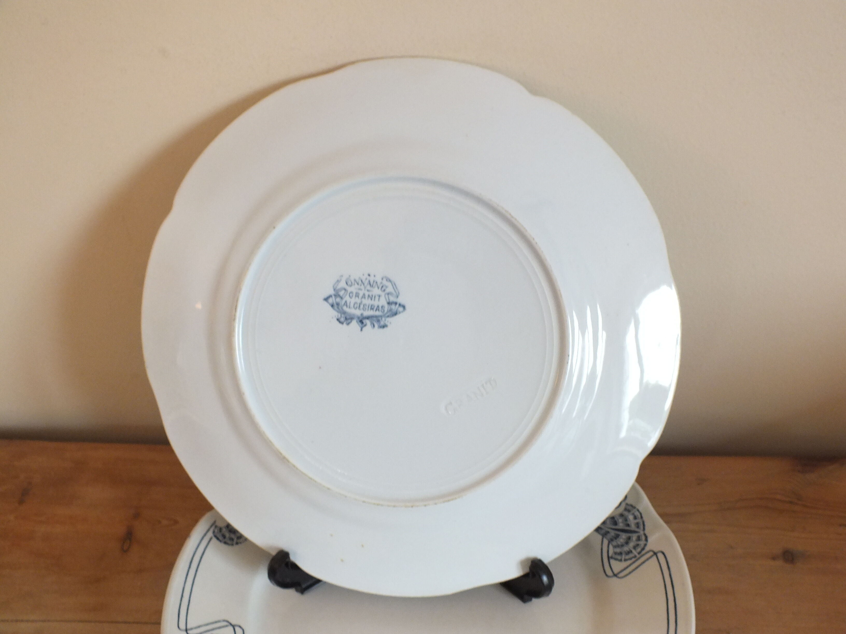 Duo of flat plates Art Nouveau 1900 Onnaing Granite Algeciras