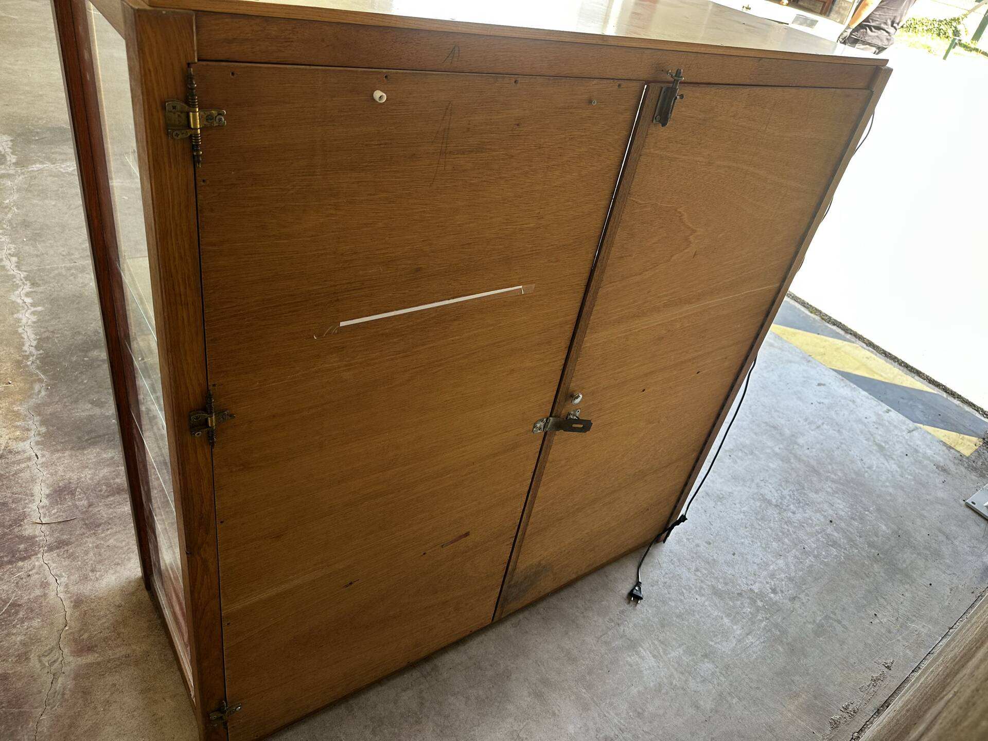 Antique shop display cabinet, 1930s