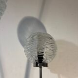 Metal floor lamp with cast iron base and 3 globes from the 80s
