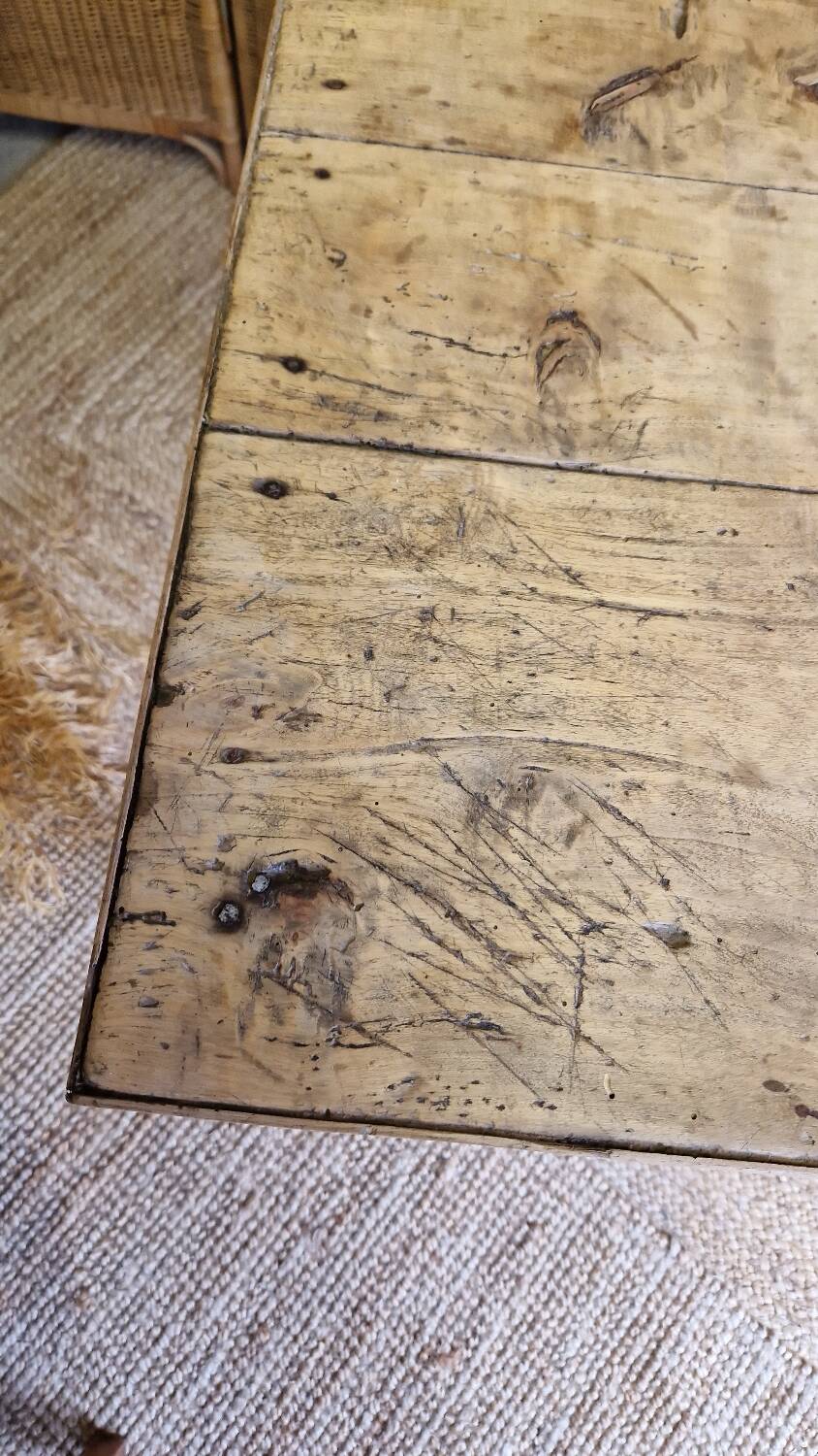 Farmhouse table