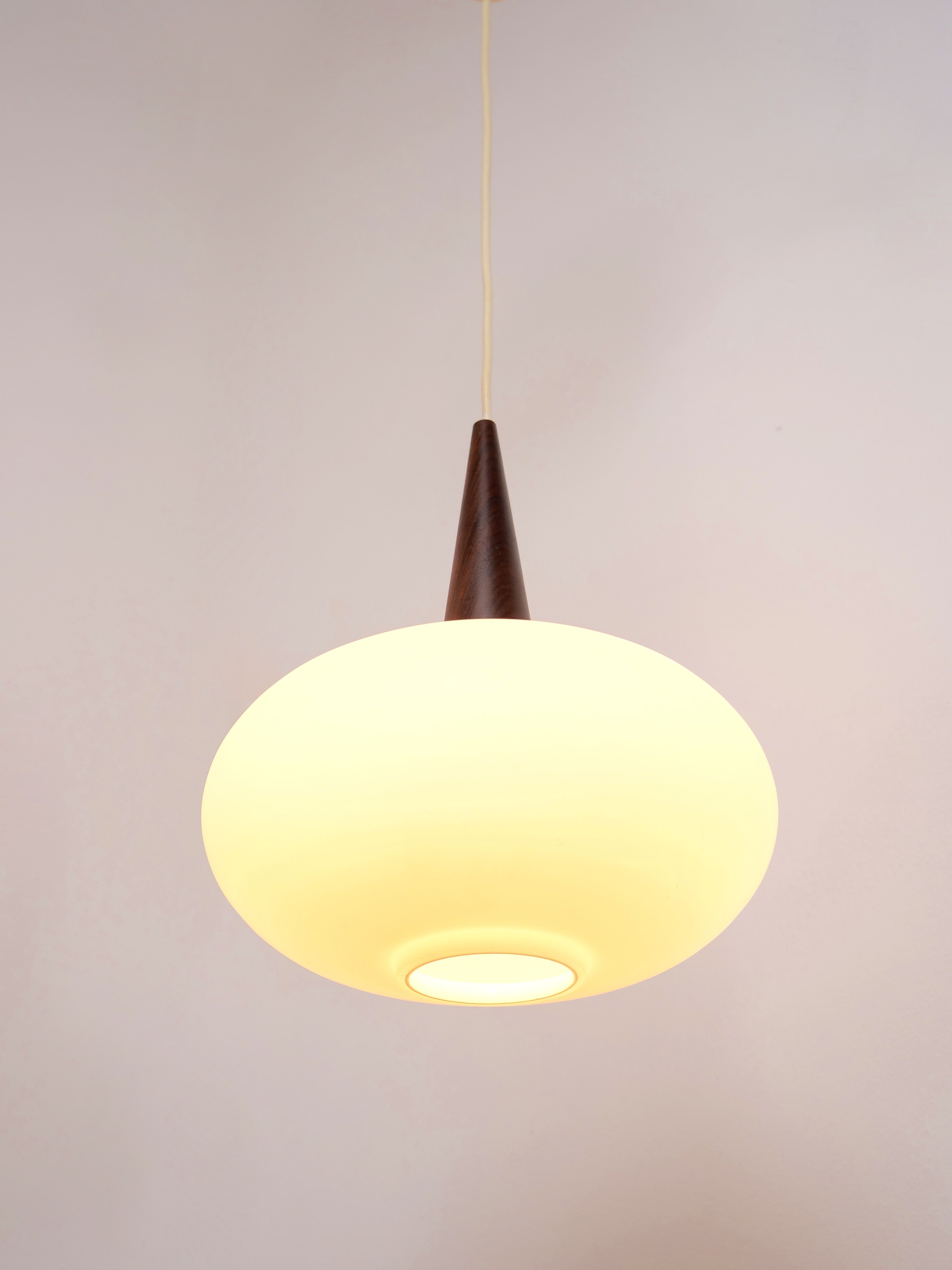 Opaline suspension Louis Kalff for Philips 1960