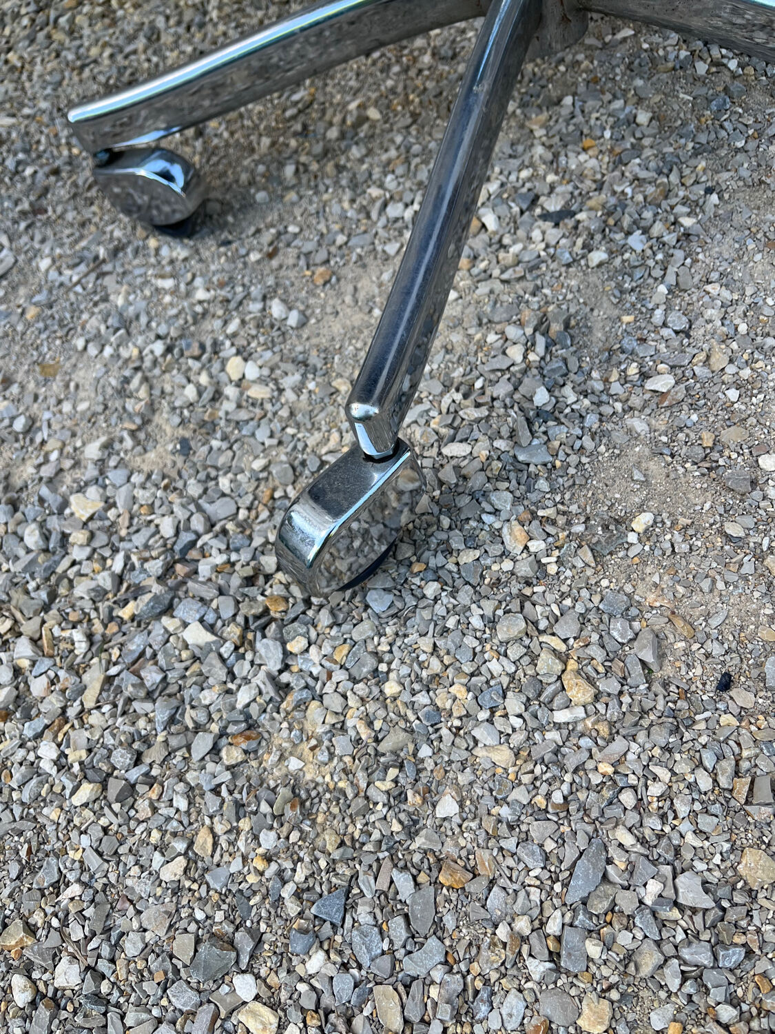 Desk chair