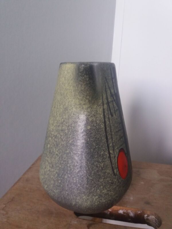 Pichet signé François Caleca Vallauris rare en vert pâle