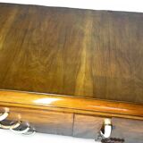 Buffet en noyer Art déco italien, de grande qualité.