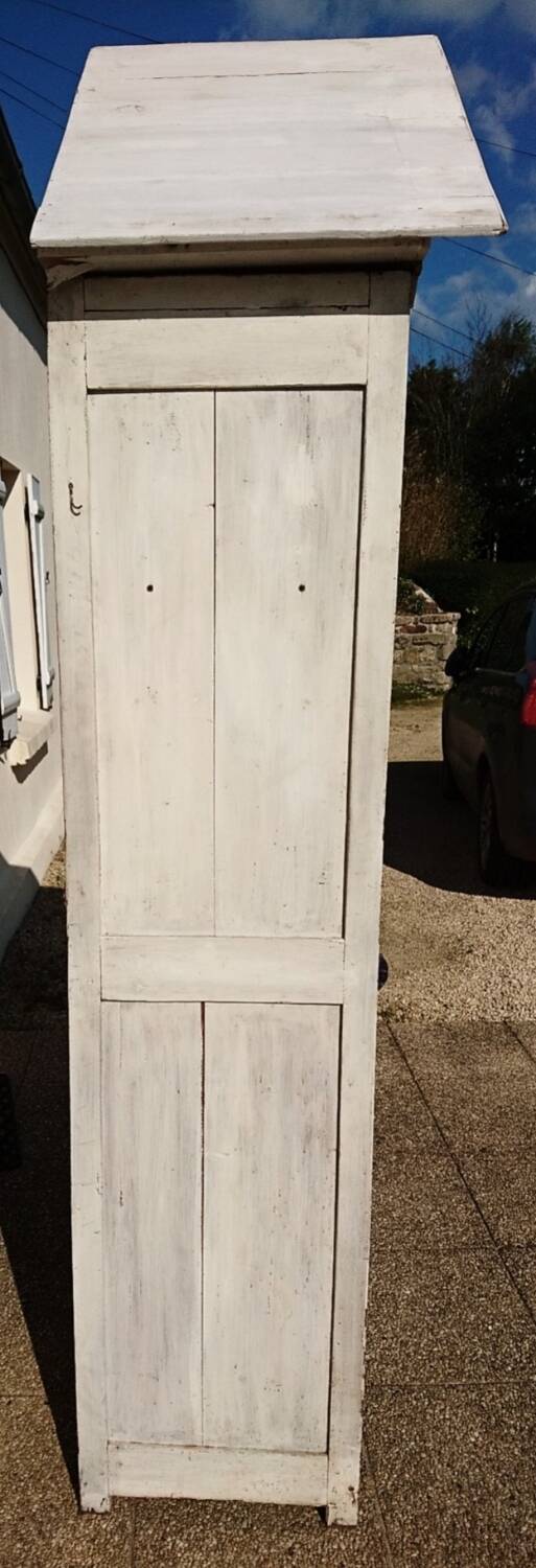 Beach Cabin Wardrobe