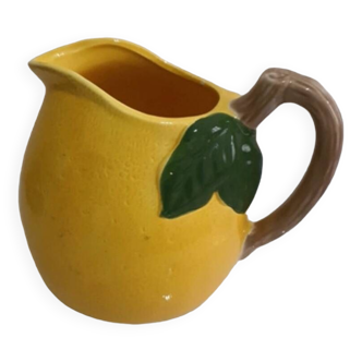 Lemon slip pitcher