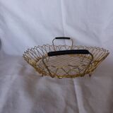 Flat gold metal and scoubidou basket basket