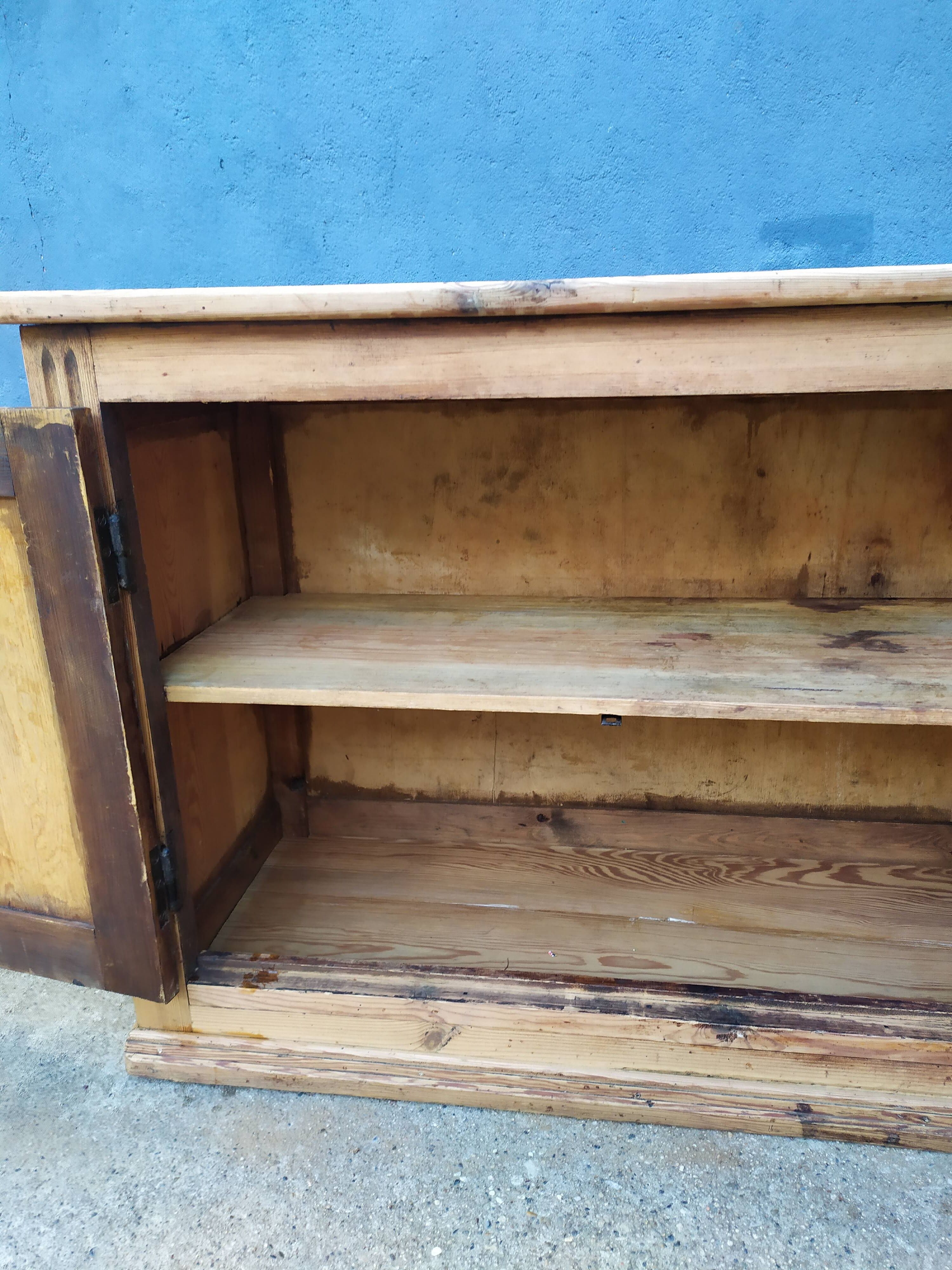Buffet stripped fir