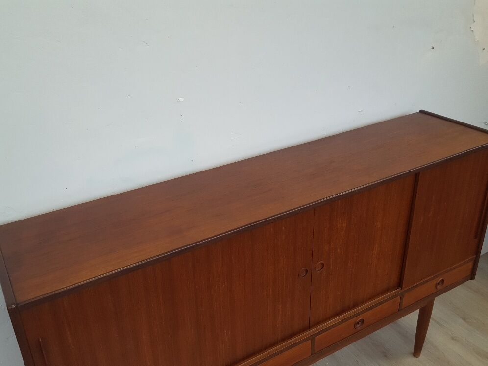 Side board
