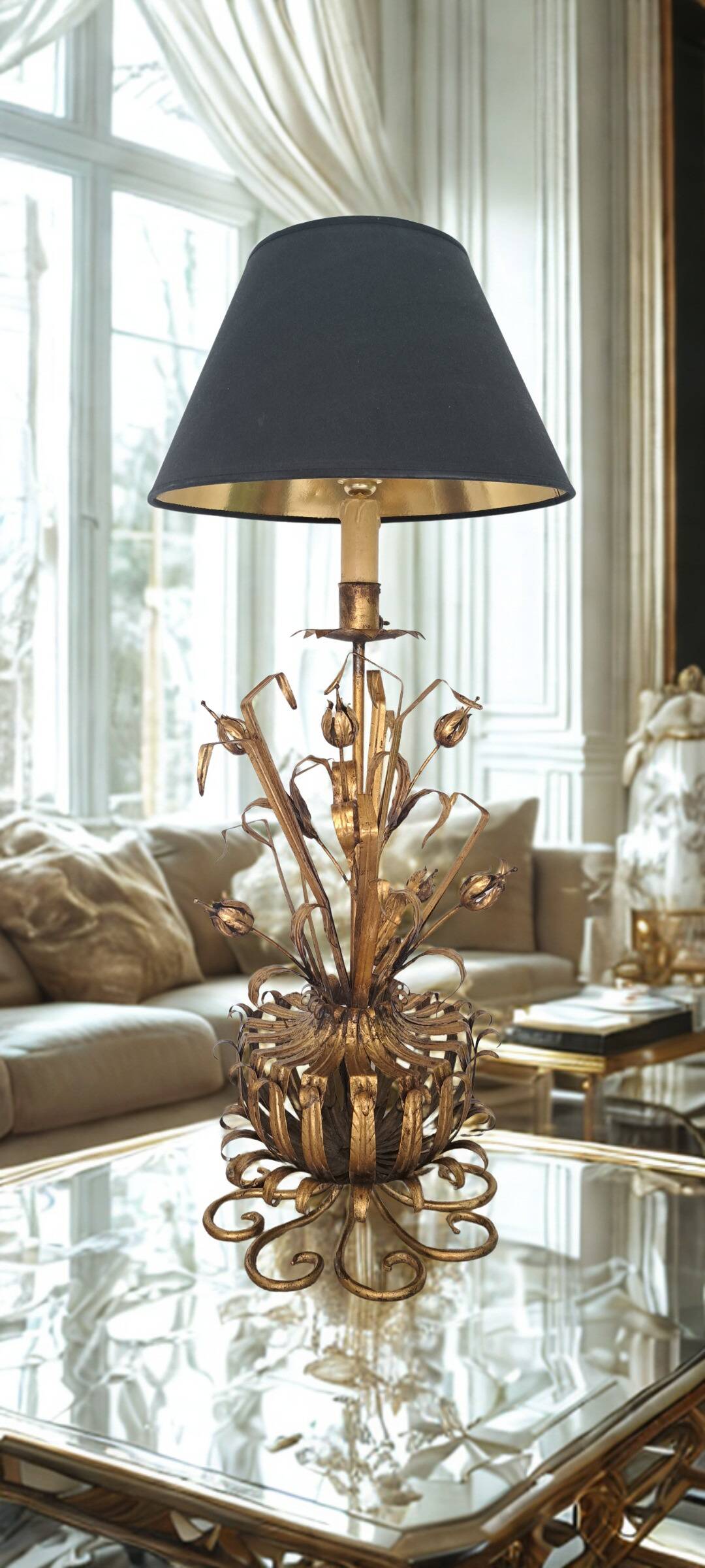 Vintage Mid-Century Hollywood Regency 1960s gold metal floral lamp