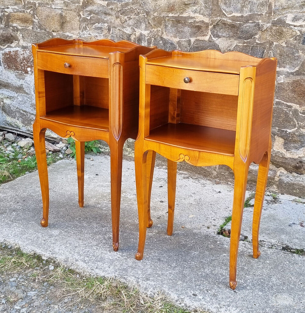 Pair of vintage Louis XV style bedside tables, wood