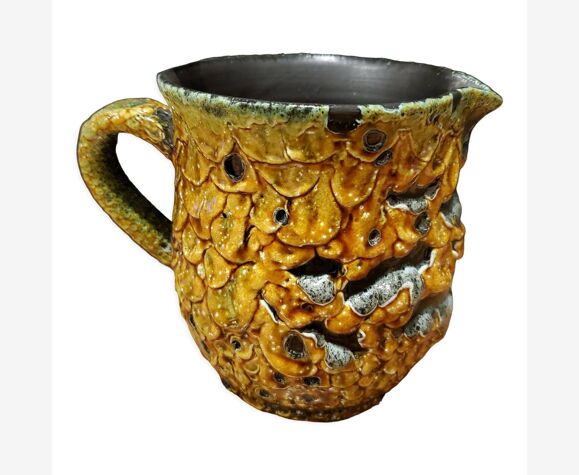 Pichet vase en céramique Fat Lava