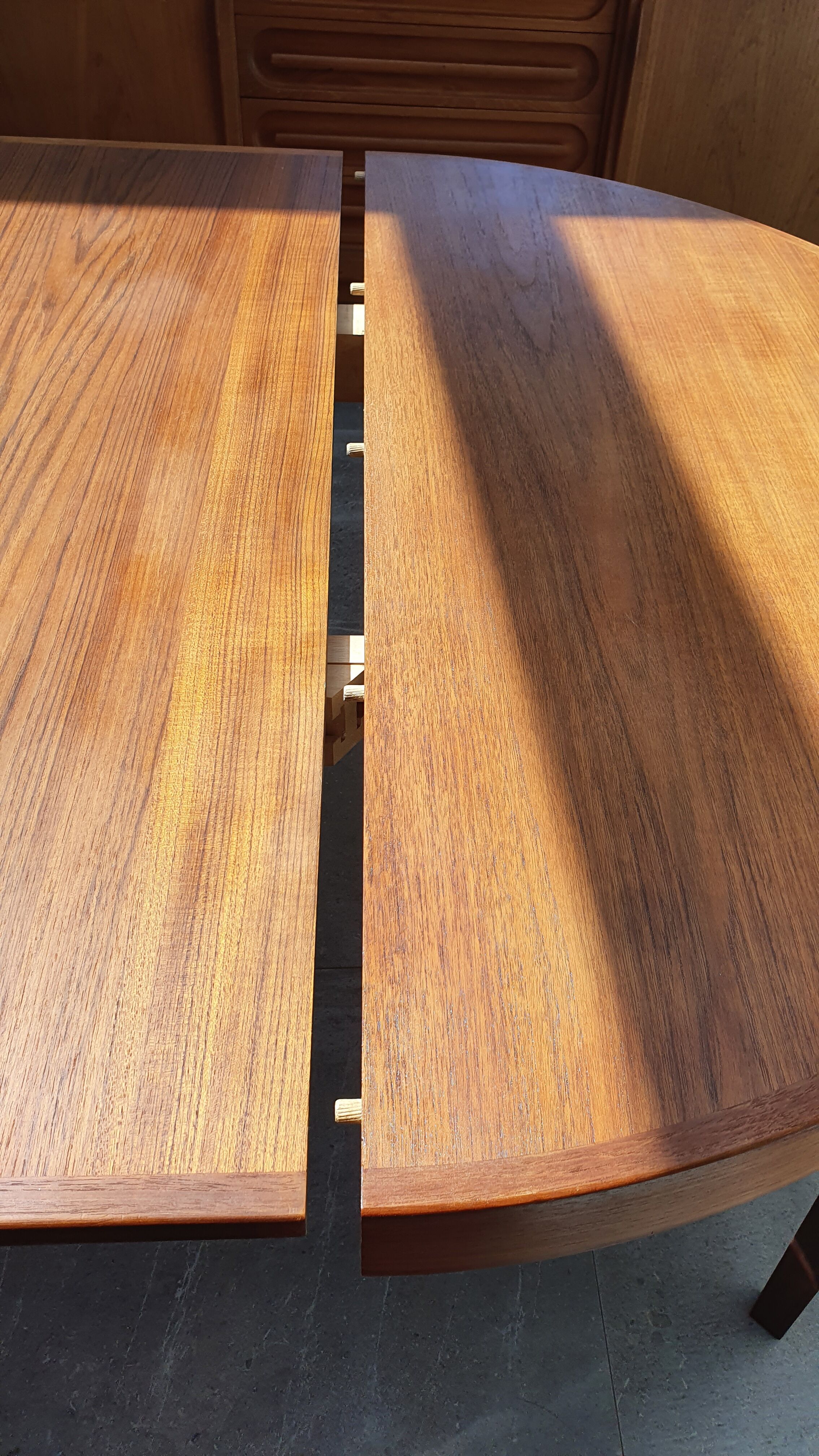Teak dining table editor Gudme Mobelfabrik, Danish