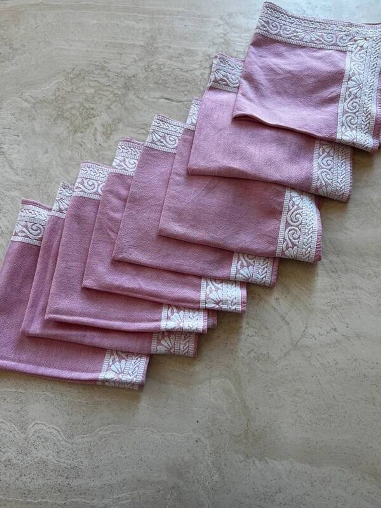 Set of eight vintage table napkins, old pink jacquard.
