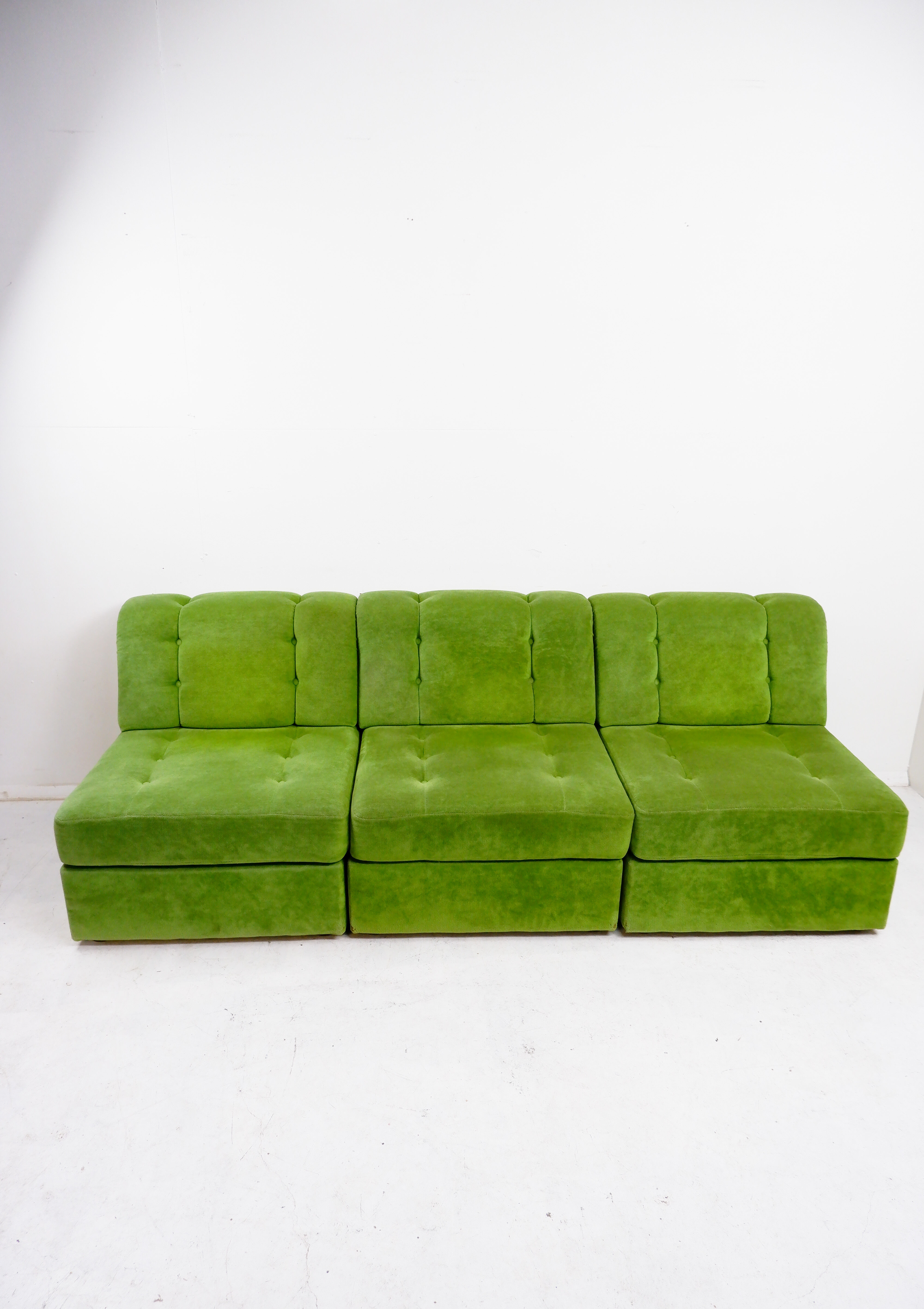 1970s vintage sofa with 3 elements