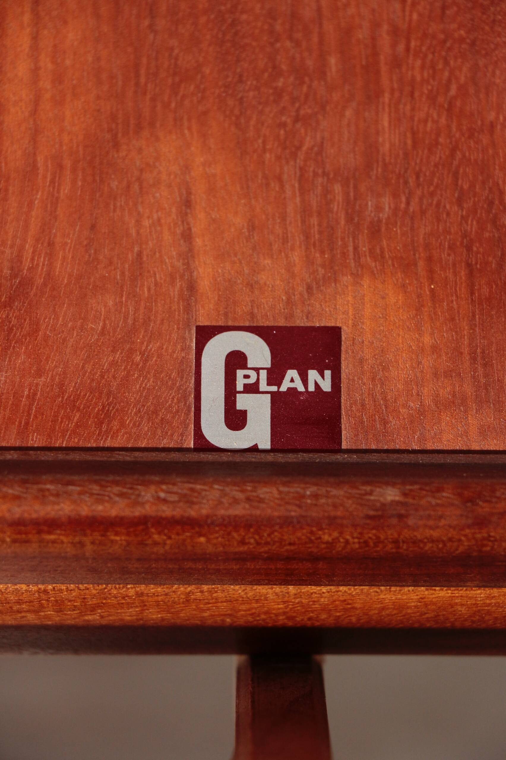 Oval teak dining table - 6 to 8 people - Fresco model - G Plan