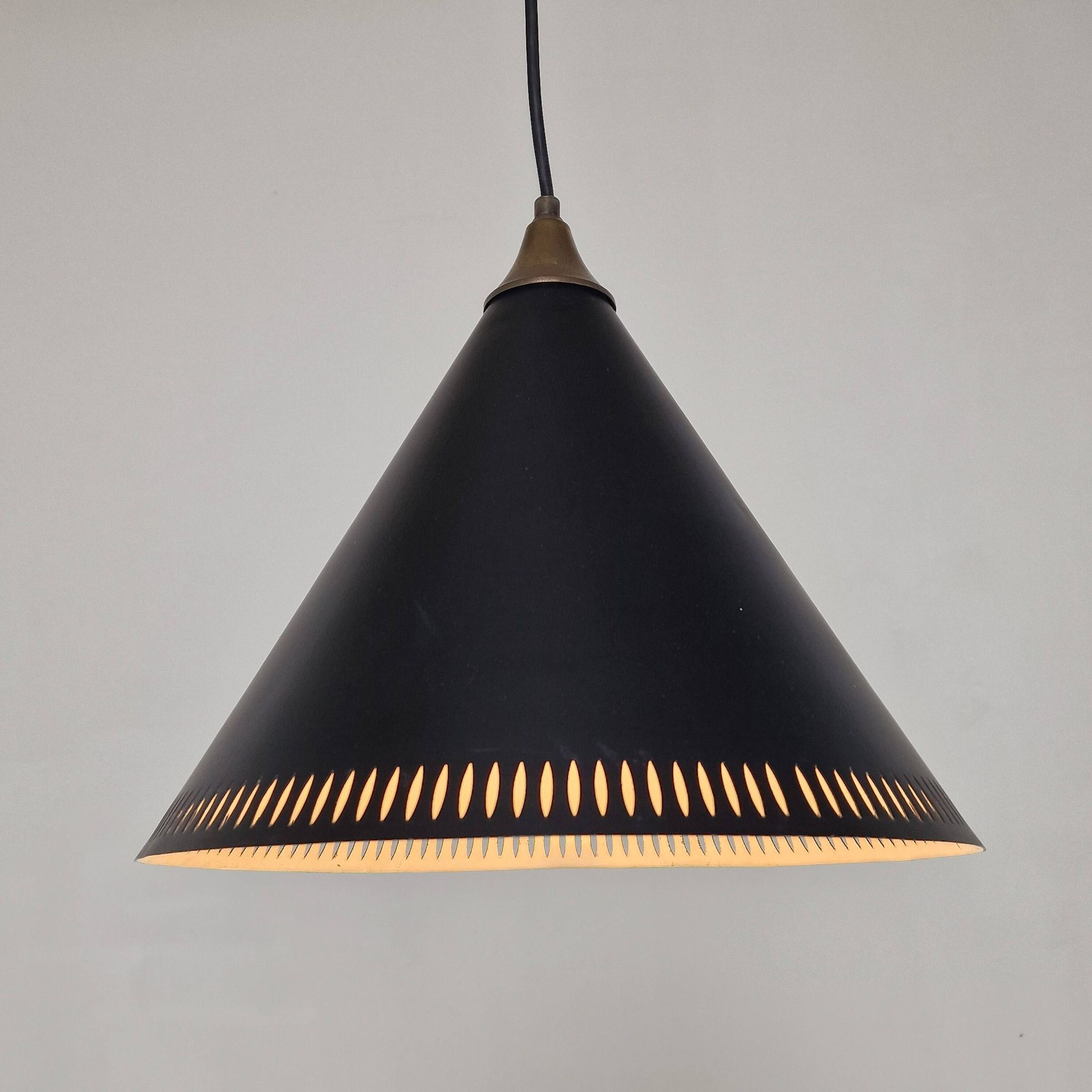 Suspension “Kegle” Bent Karlby pour Lyfa , Danemark, années 1970