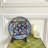 Polychrome decorative ceramic plate