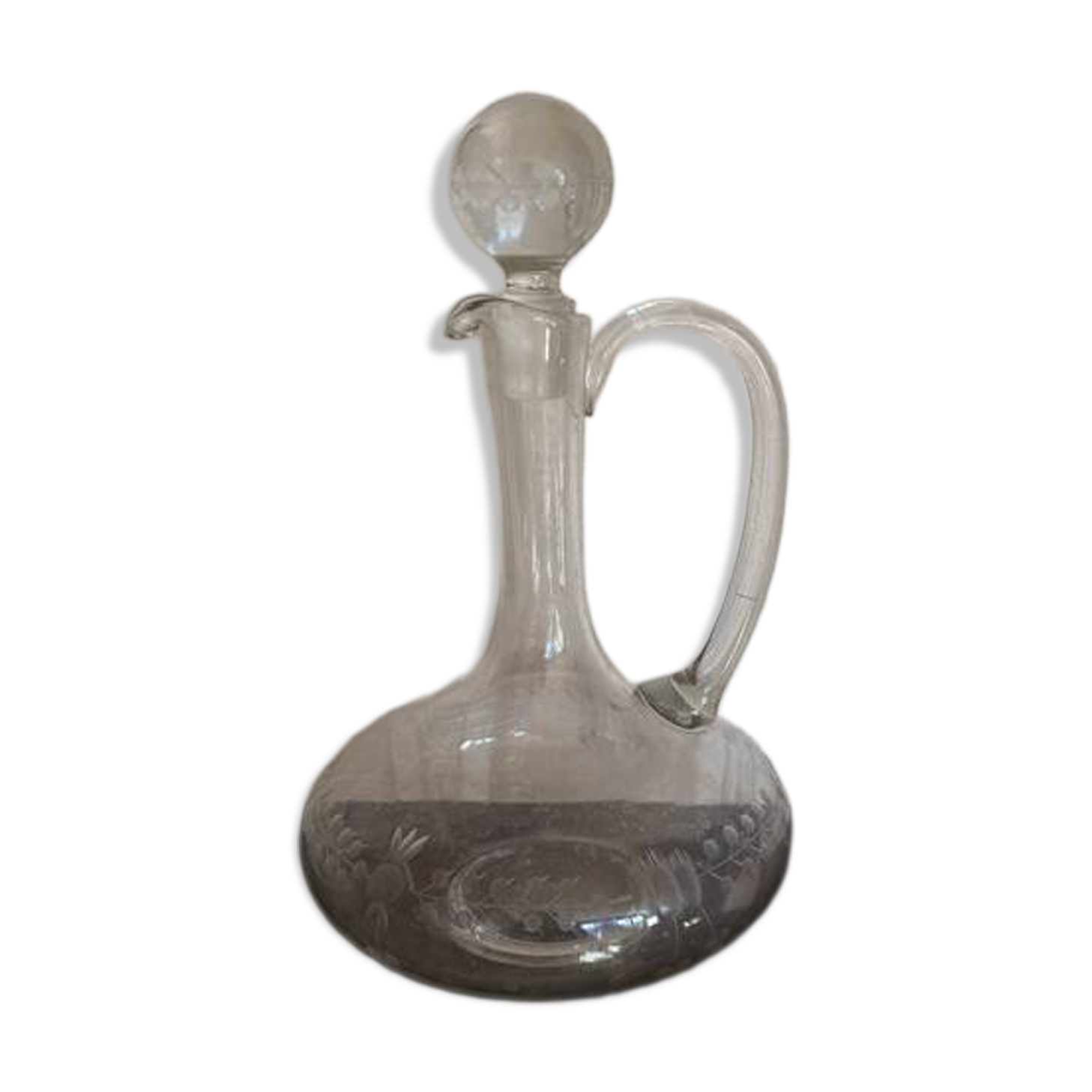 Carafe ancienne en cristal ciselé
