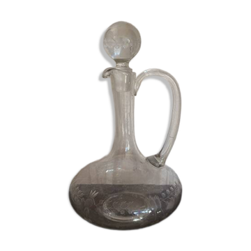 Carafe ancienne en cristal ciselé