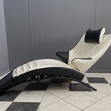 Black and white leather seat model Solo 699 design Stefan Heiliger, WK