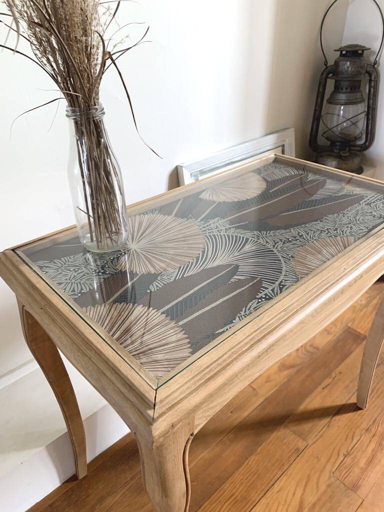 Table basse vitrée style Louis XV