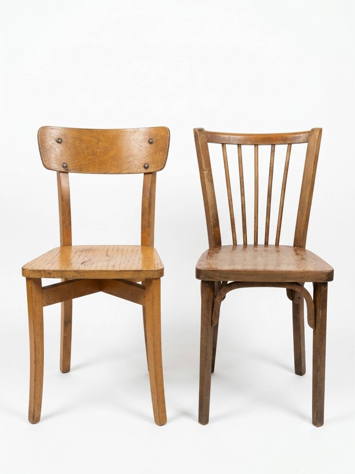 Duo de Chaises Vintage dont une Baumann Authentique – "Dans leur jus"