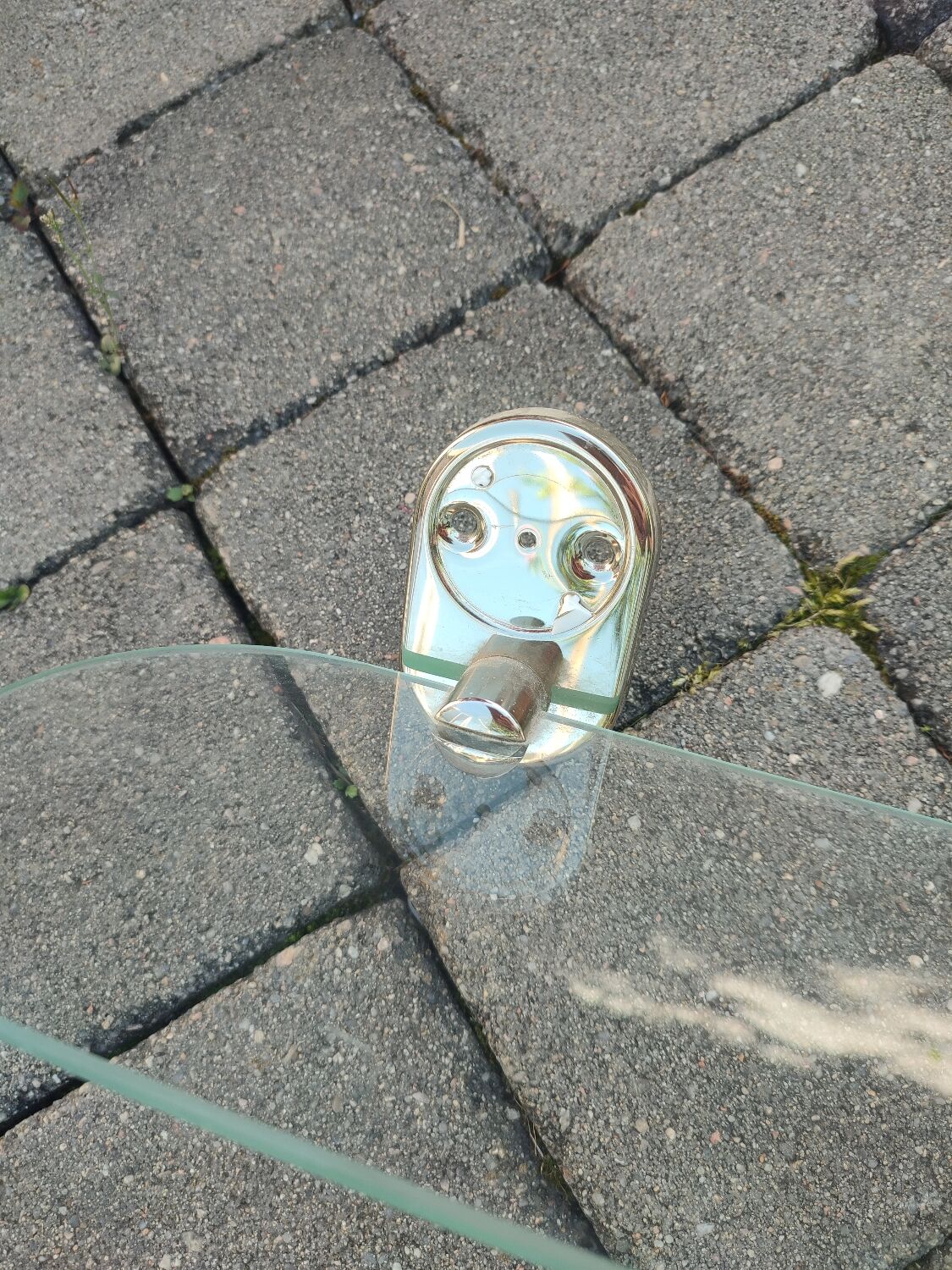 Bathroom shelf glass and brass