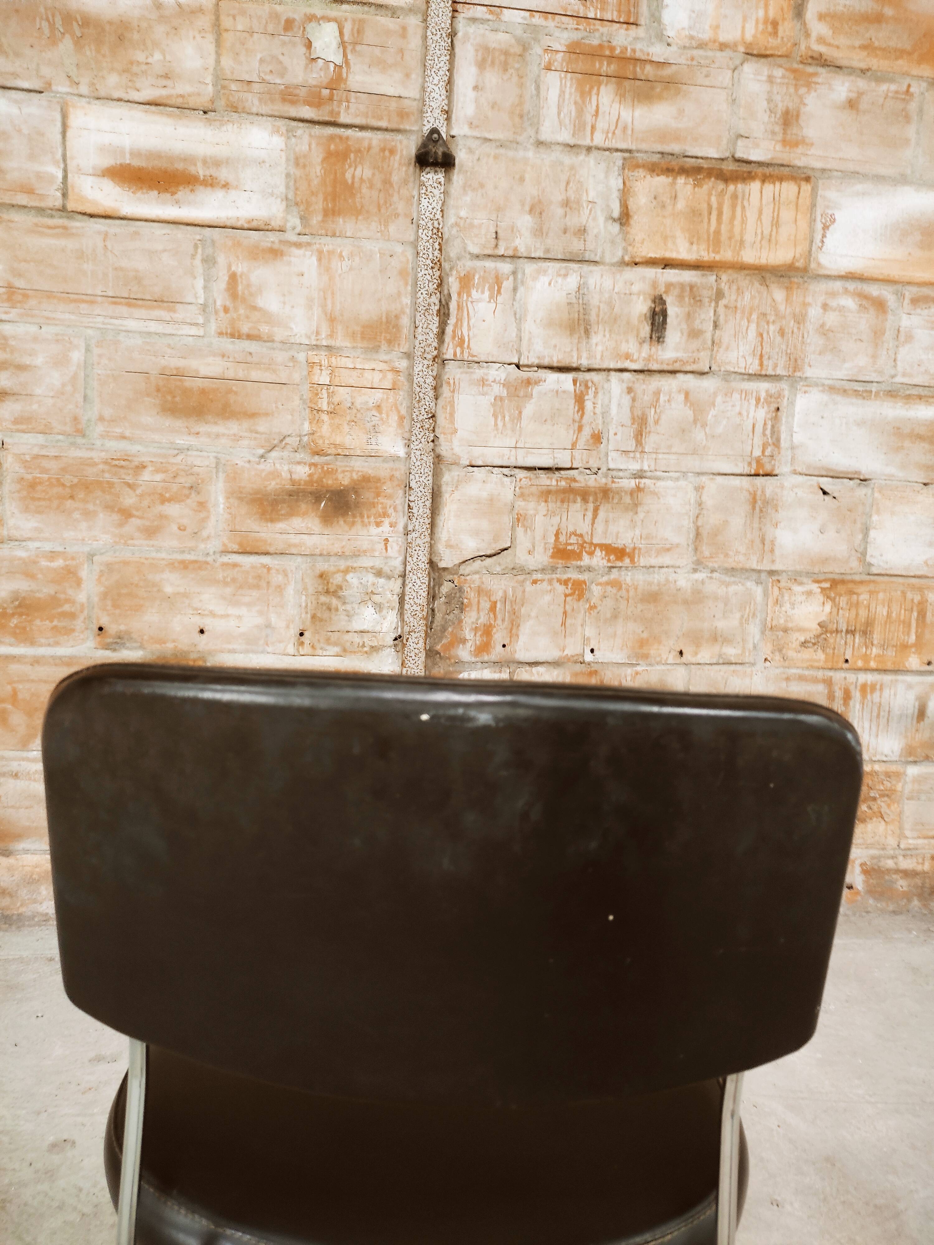 OEM chair - Strafor black with chrome base