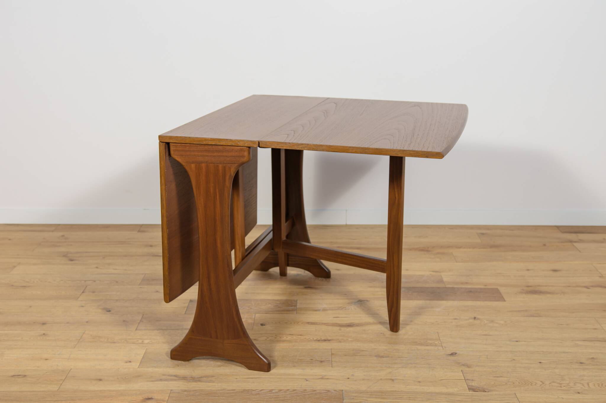 Mid-Century Teak Extendable Dining Table from G-Plan, 1960s