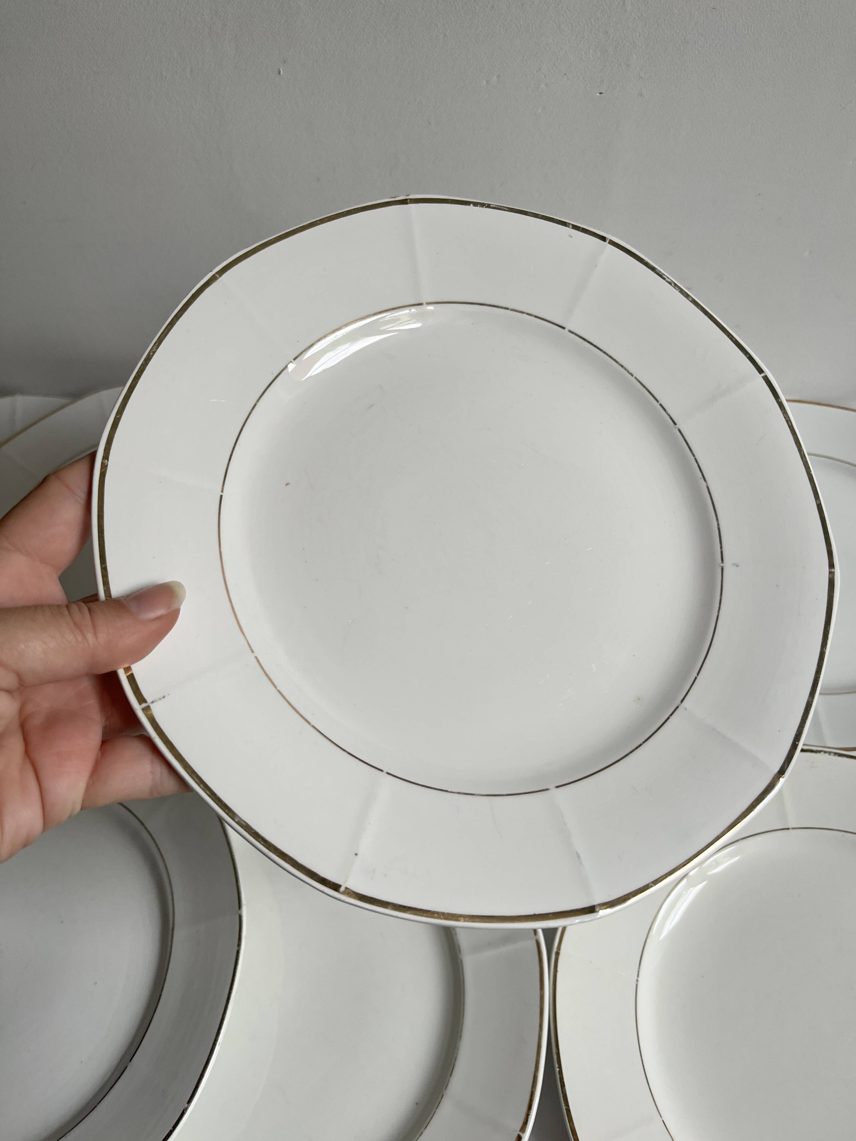 Assiettes porcelaine vintage