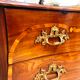 Curved chest of drawers of the eighteenth century