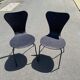 Paires dés chaises en bois