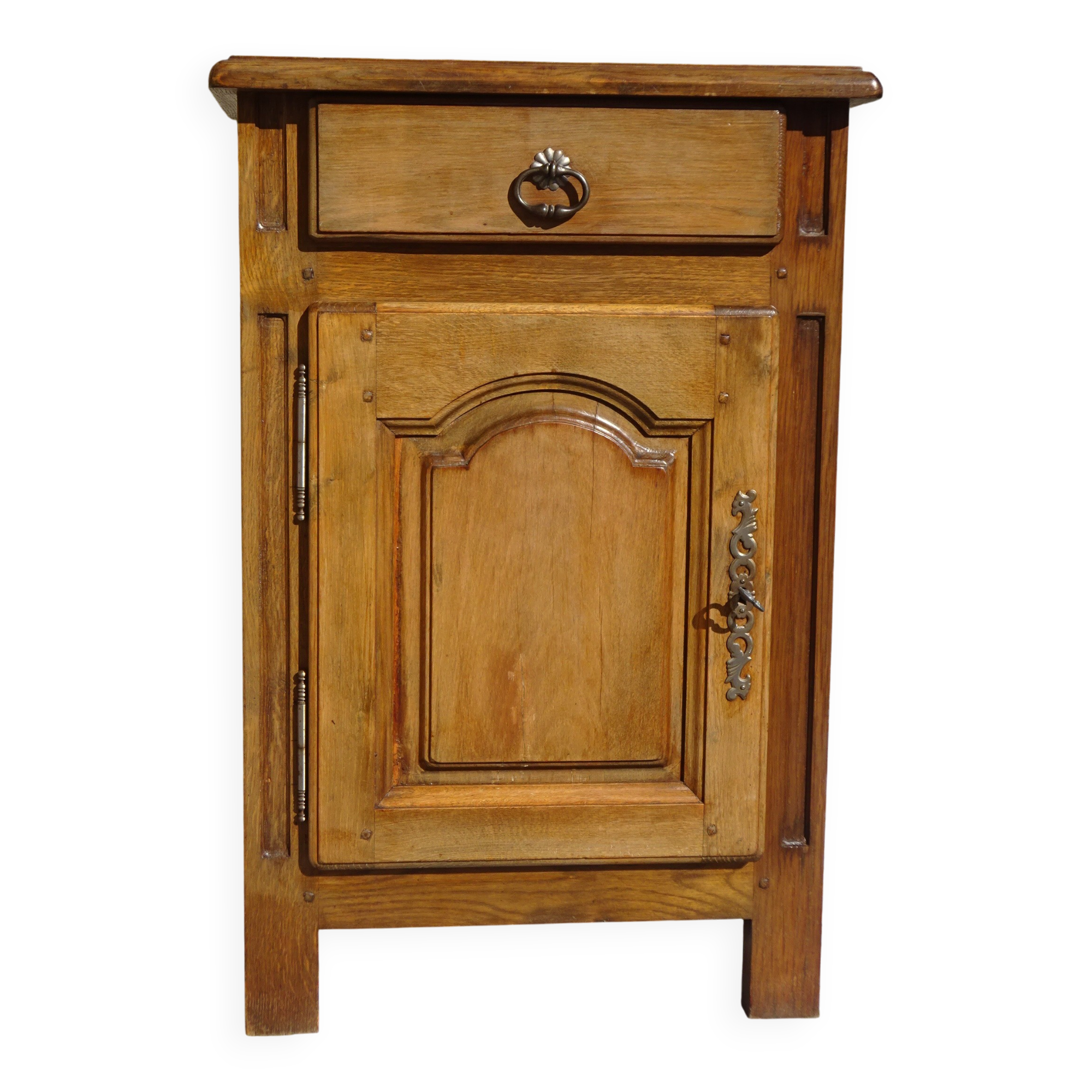 Rustic wooden confiturer