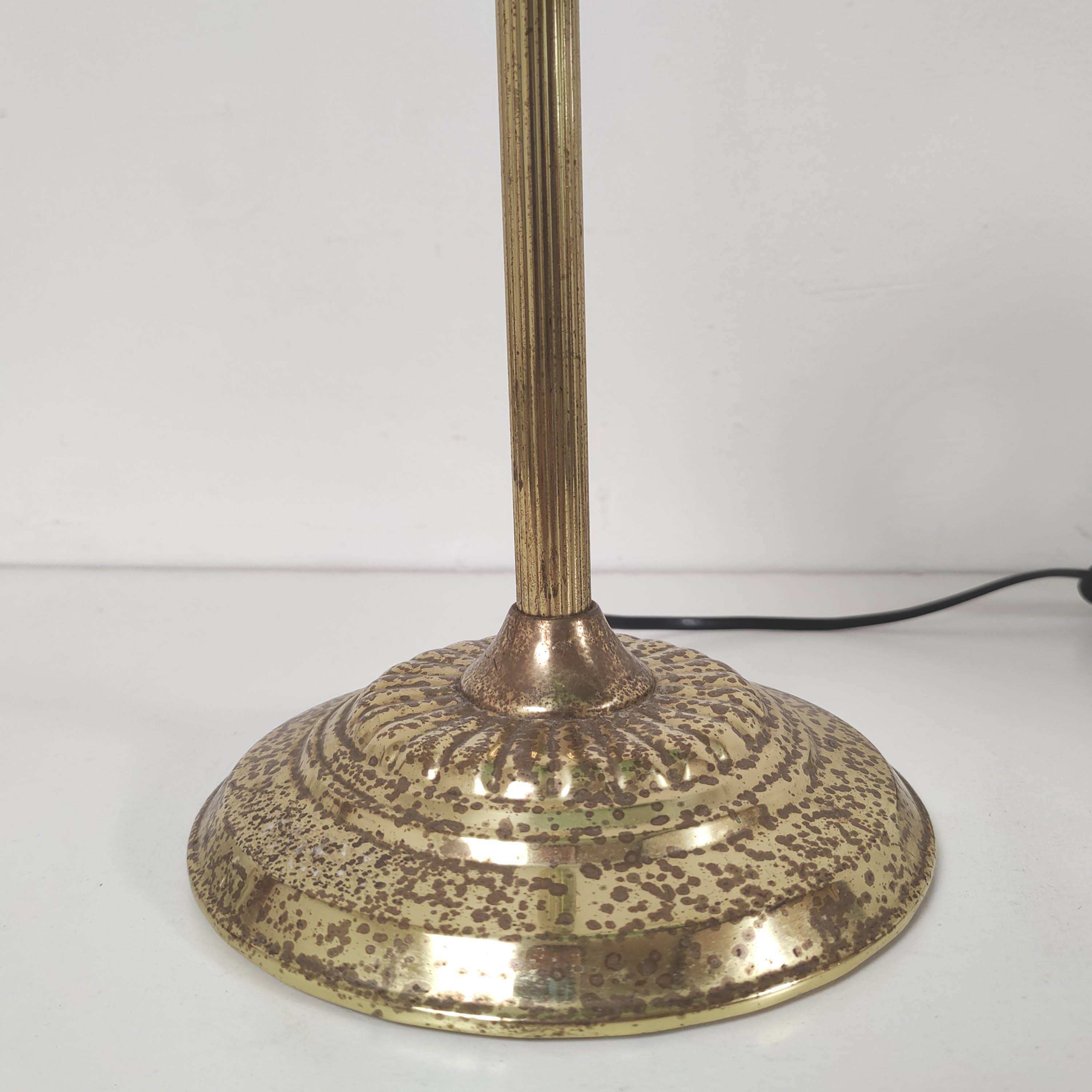 Banker lamp notary golden opaline green