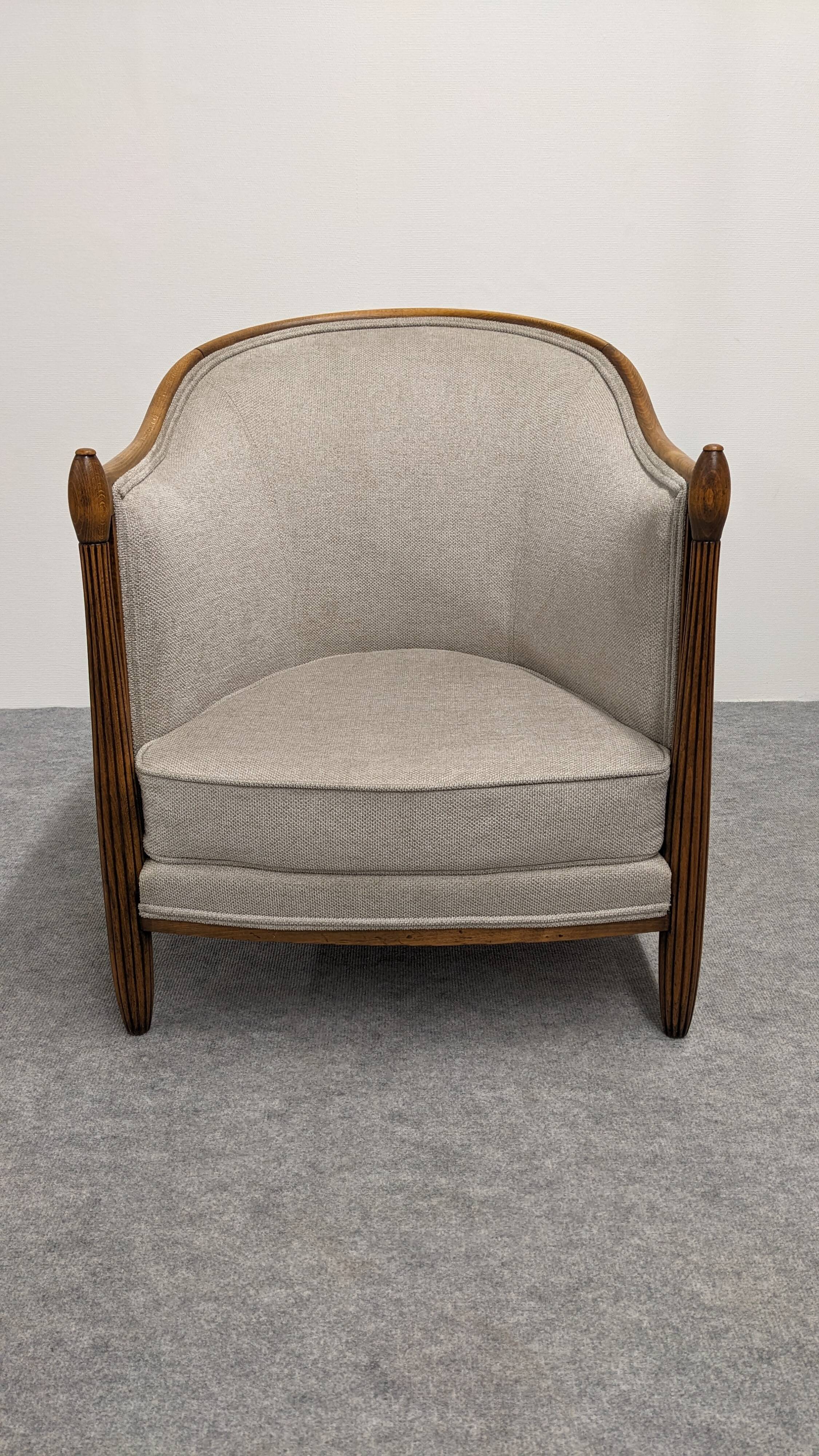 Pair of Art Deco gondola armchairs, France circa 1920