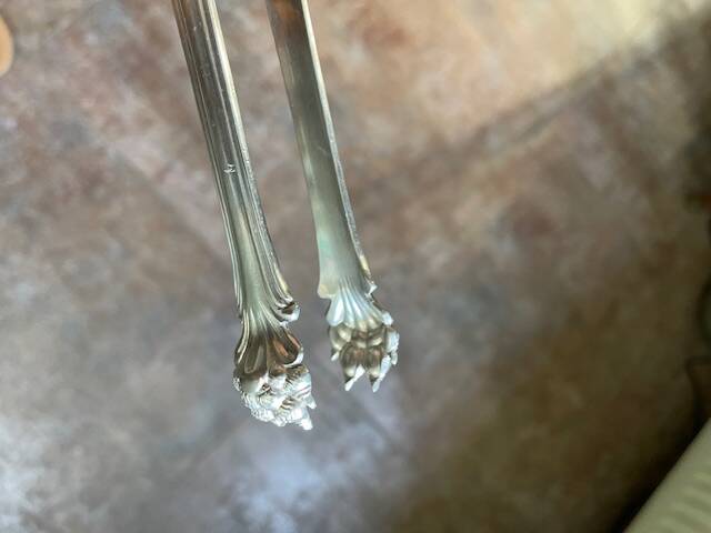silver-plated sugar tongs Christofle lion claws