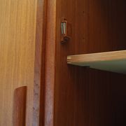 Armoire en teck, design danois, années 1970, fabricant : Omann Jun