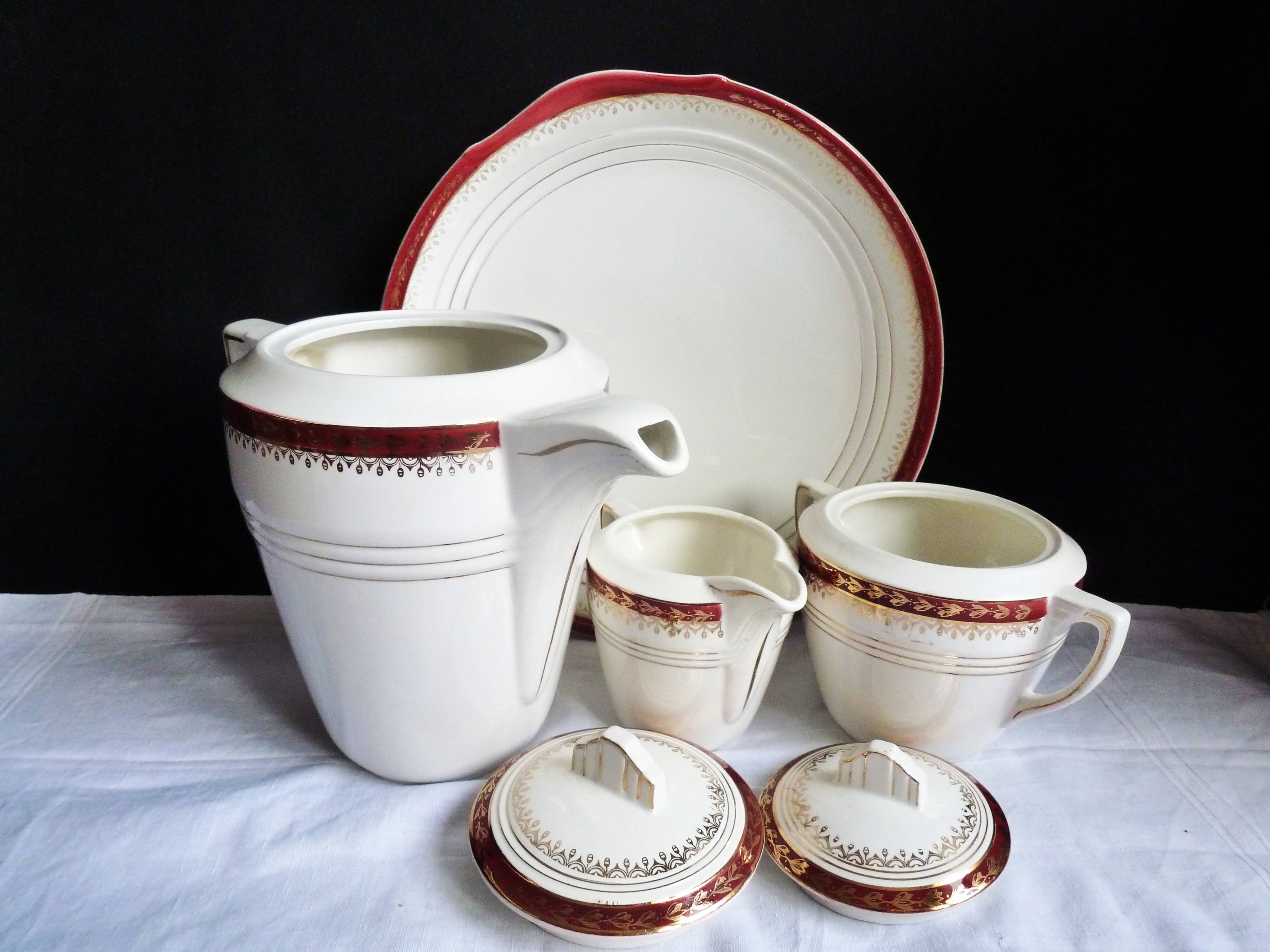 1920s coffee service Céranord from Saint-Amand, 24 pieces.