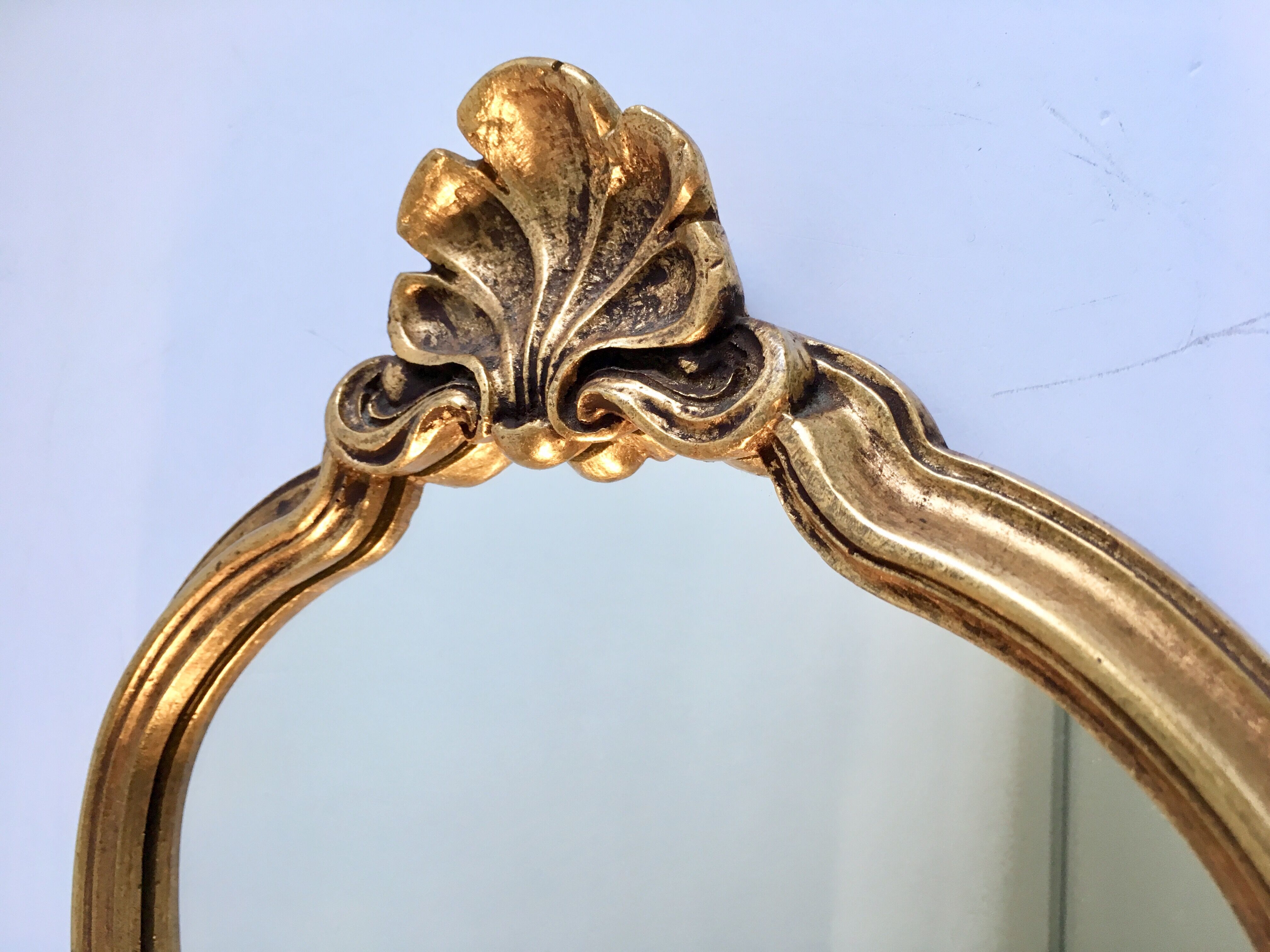 Mirror rocked carved and gilded wood 30x45cm