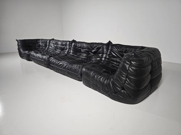 Canapé Togo en cuir noir d'origine, Michel Ducaroy, Ligne Roset, 1980