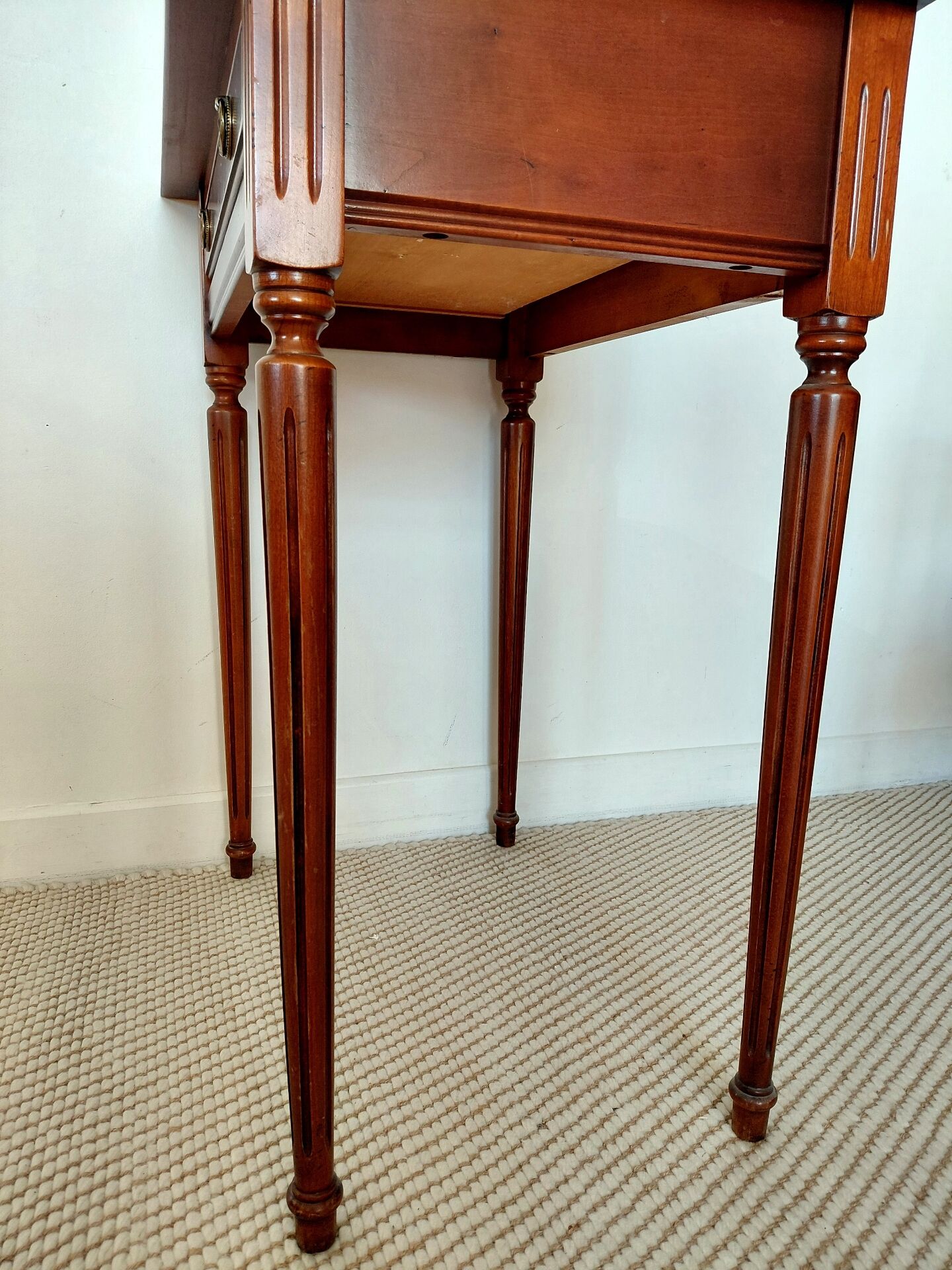 Bureau Bonheur du Jour in Louis XVI style - Cherry wood and Brass - NF P label.