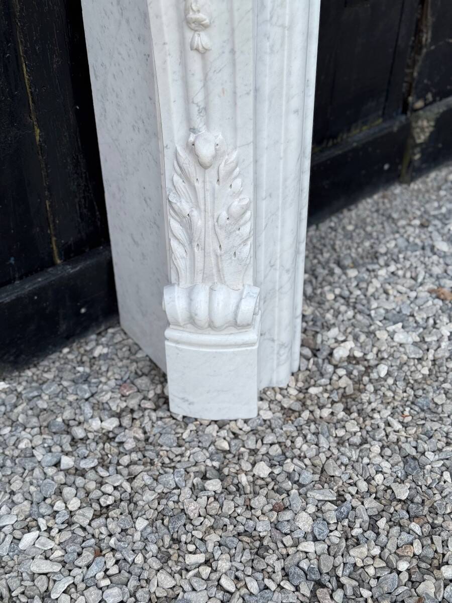 Louis XV Style Fireplace in Carrara Marble, Circa 1980