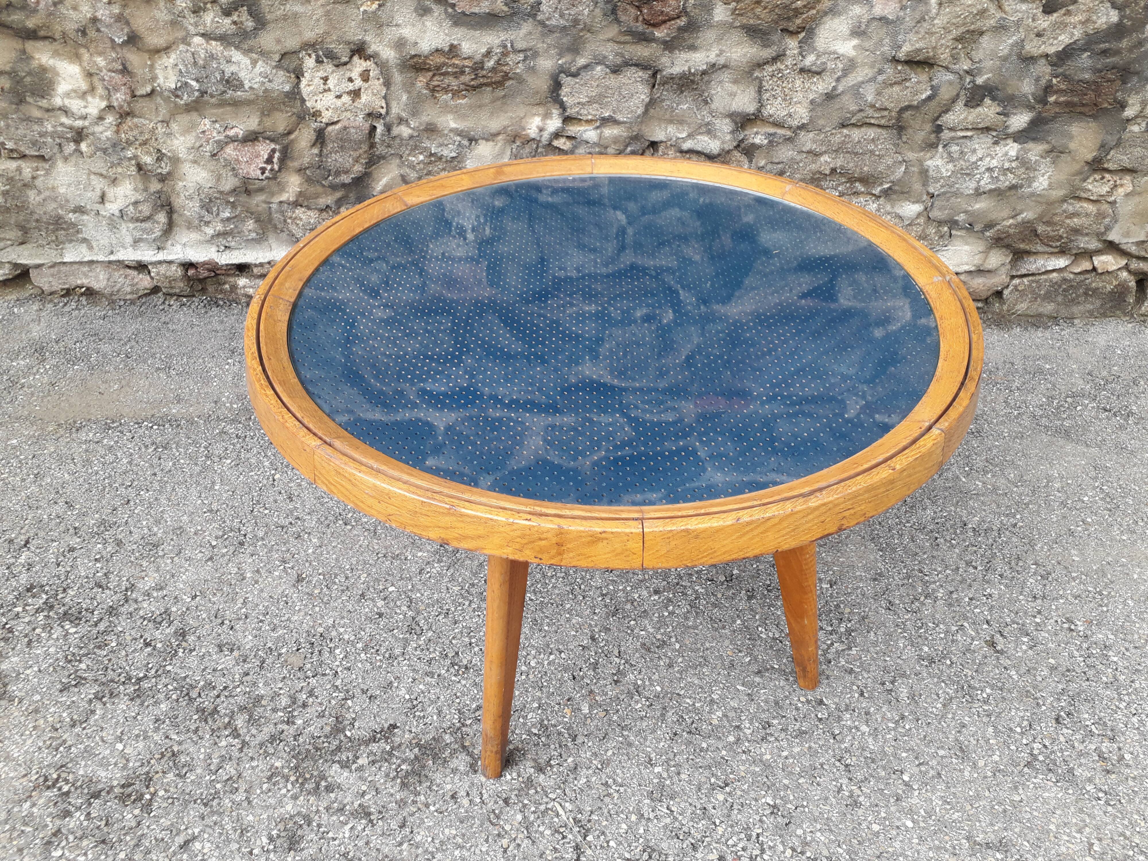 Coffee table vintage compass feet