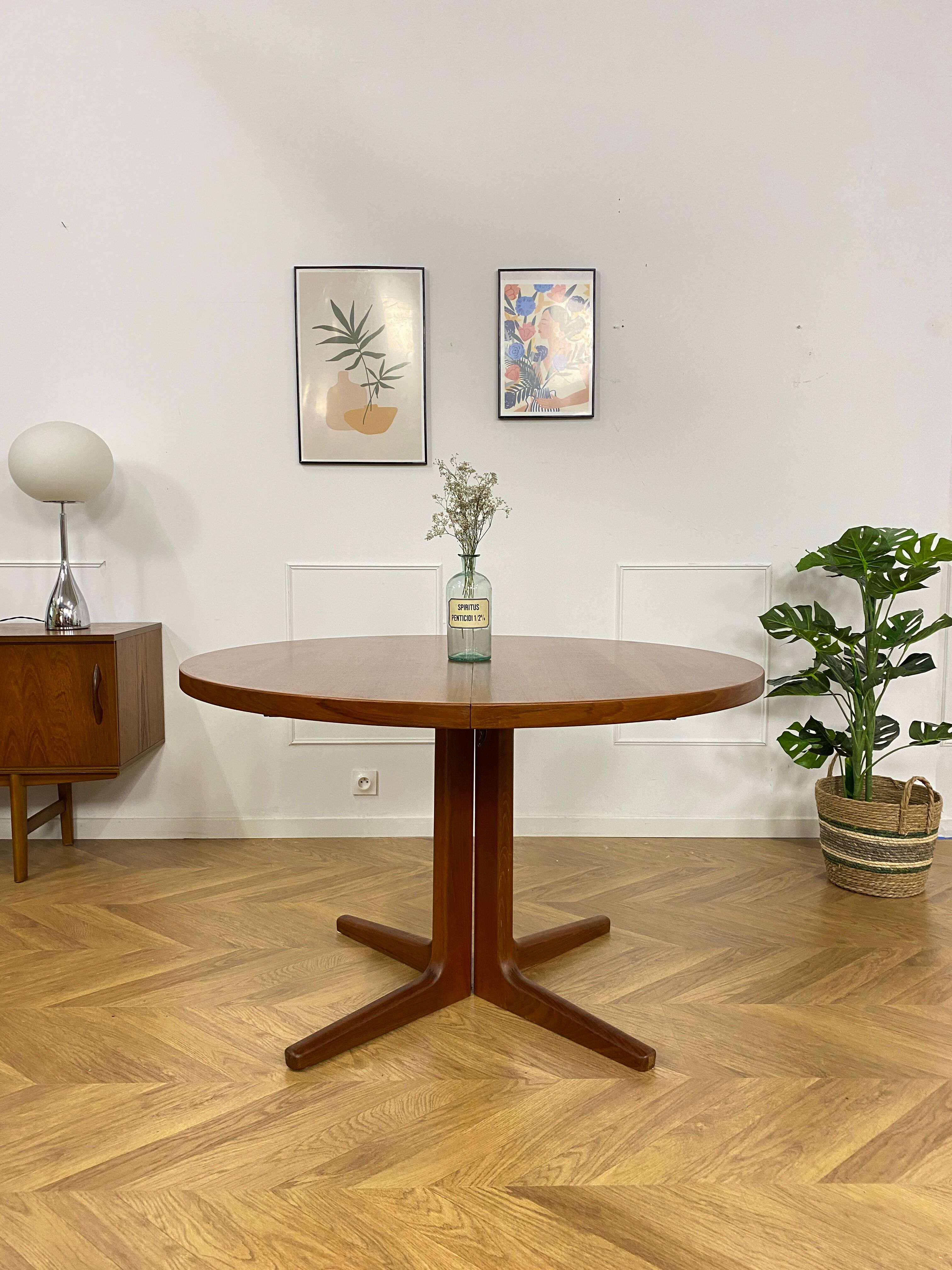 Table ronde scandinave avec rallonge