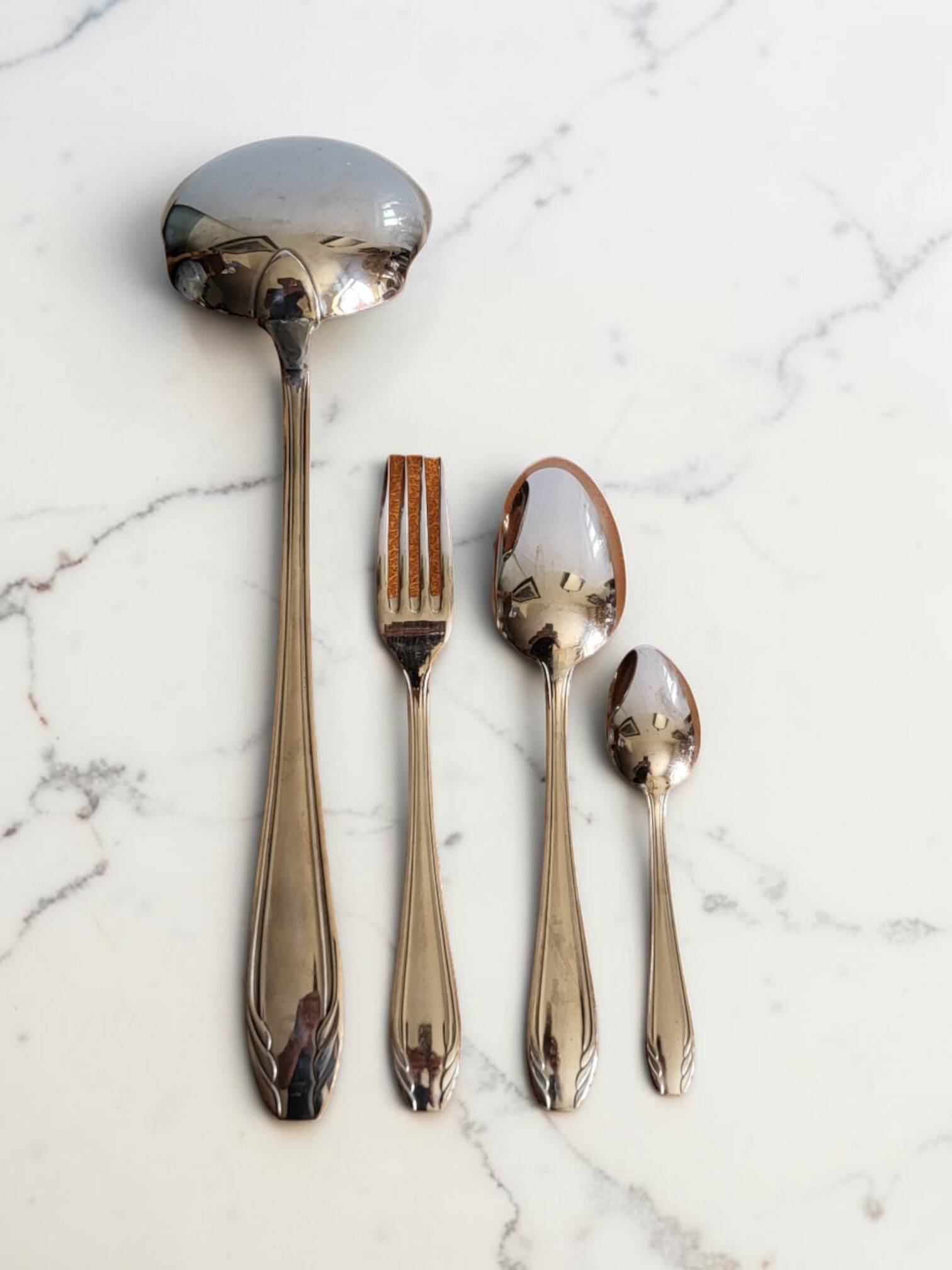 Ménagère Art déco en inox 37 pièces