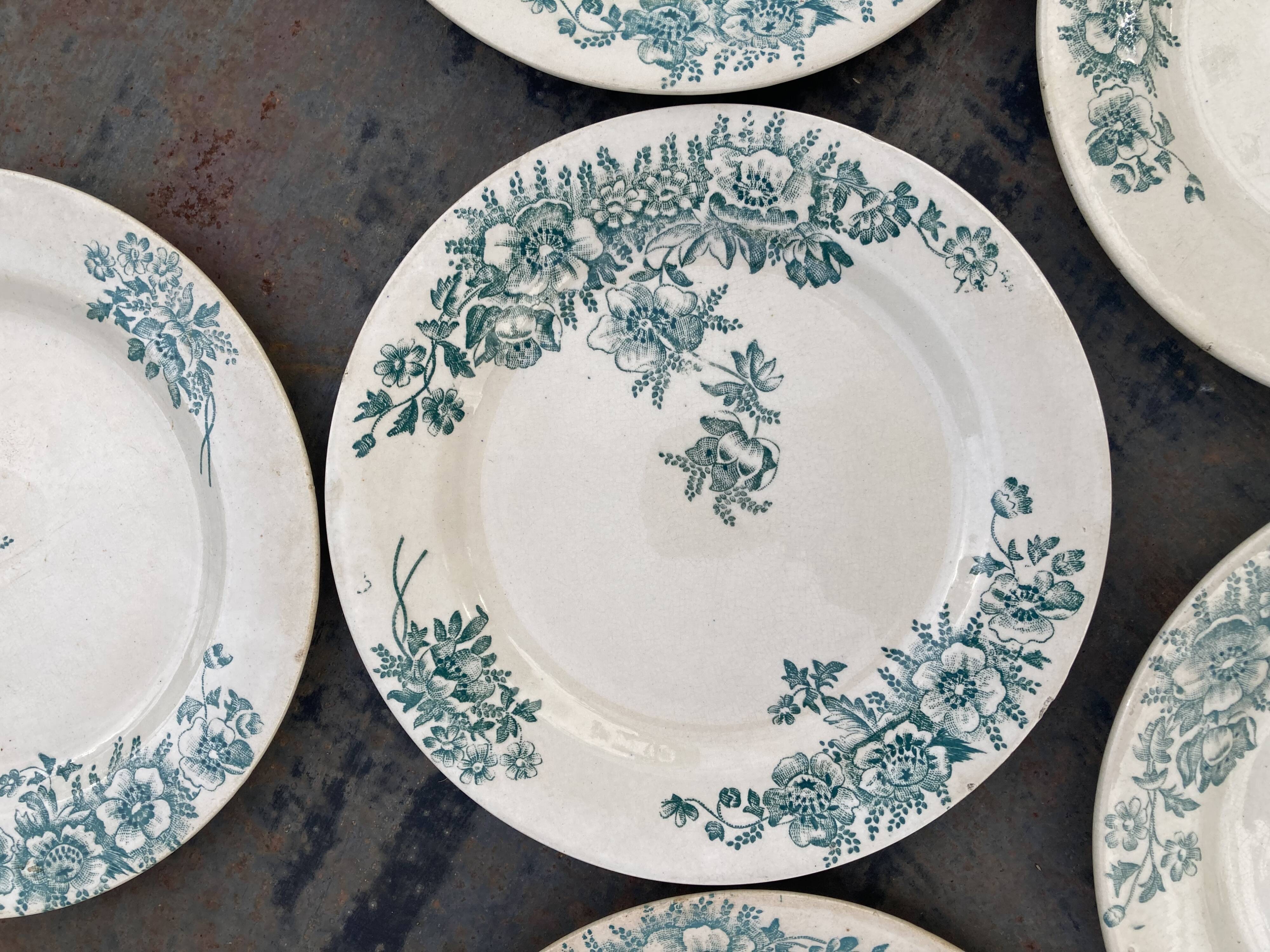 6 Flat plates iron earth by Bertrand Bordeaux / model Anémones